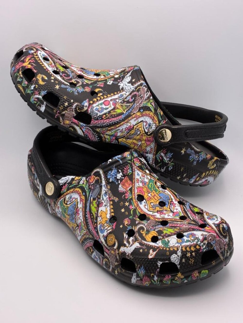 Crocs Vera Bradley HARRY POTTER Hogwarts Wizarding World W 12 (M 10) Adult Shoes
